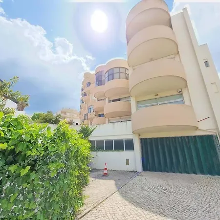 Appartamento With Pool Near Praia Da Rocha